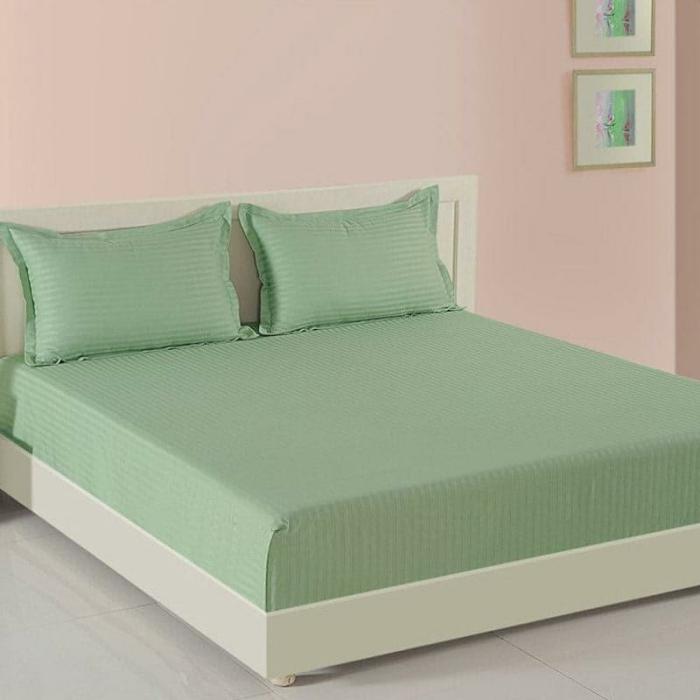 Aamodh Solid Bedsheet  |   Solid Bedsheets Bedsheets Green