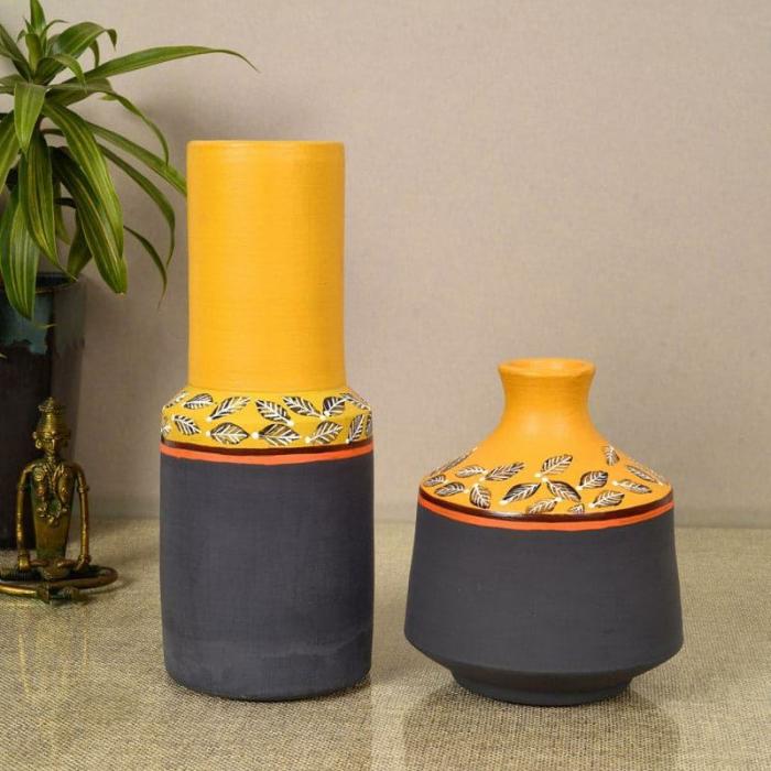 Amoli Tribal Terracotta Vase – Set Of Two  |   Vases Showpieces, Vases & Accent Bowls Vases