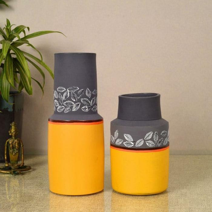 Anshuma Tribal Terracotta Vase – Set Of Two  |   Vases Showpieces, Vases & Accent Bowls Grey, Yellow