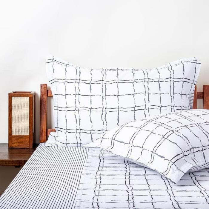 Checkmate Bedsheet  |   Geometric Bedsheets Bedsheets Geometric Bedsheets