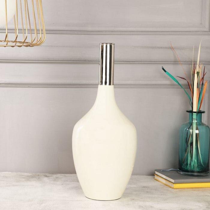 Darota Aluminium Vase  |   Vases Showpieces, Vases & Accent Bowls Ivory, Silver