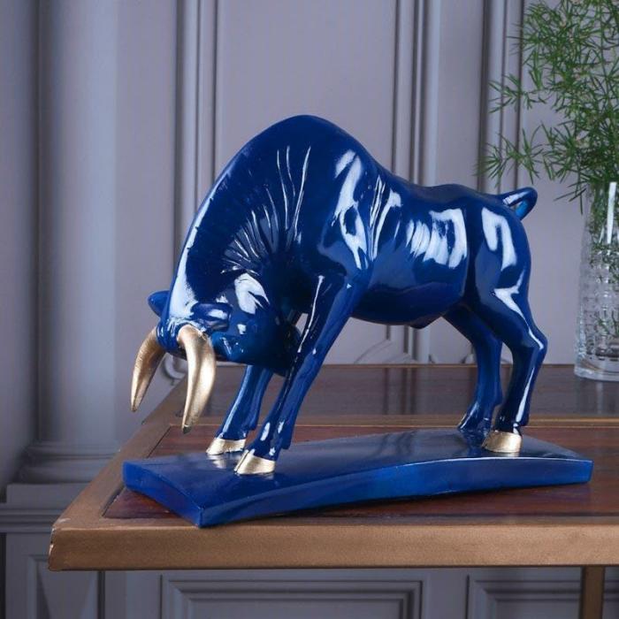 Debby Bull Showpiece  |   Showpieces Showpieces Blue, Gold