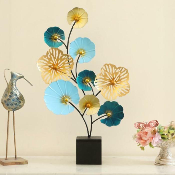 Delphia Floral Table Accent  |   Showpieces Showpieces Gold, Blue