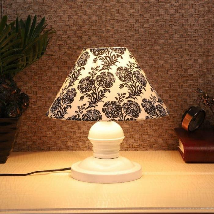 Filigree Myrla Table Lamp  |   Table Lamps Lamps & Lighting Black, White