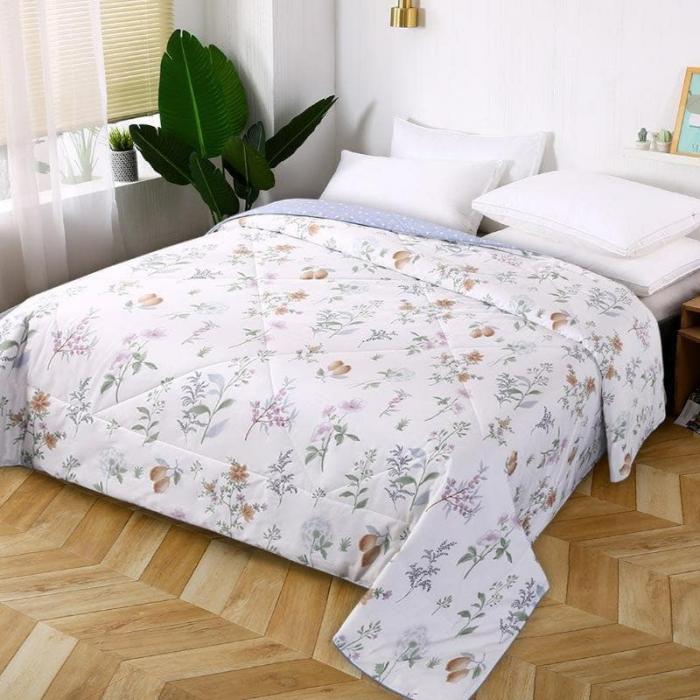 Flowery Grace Comforter  |   Comforters & Ac Quilts Bedding Comforters & Ac Quilts