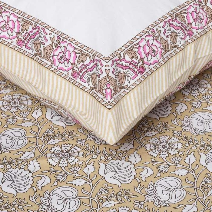 Fuchsia Indo  |   Floral Bedsheets Bedsheets Floral Bedsheets