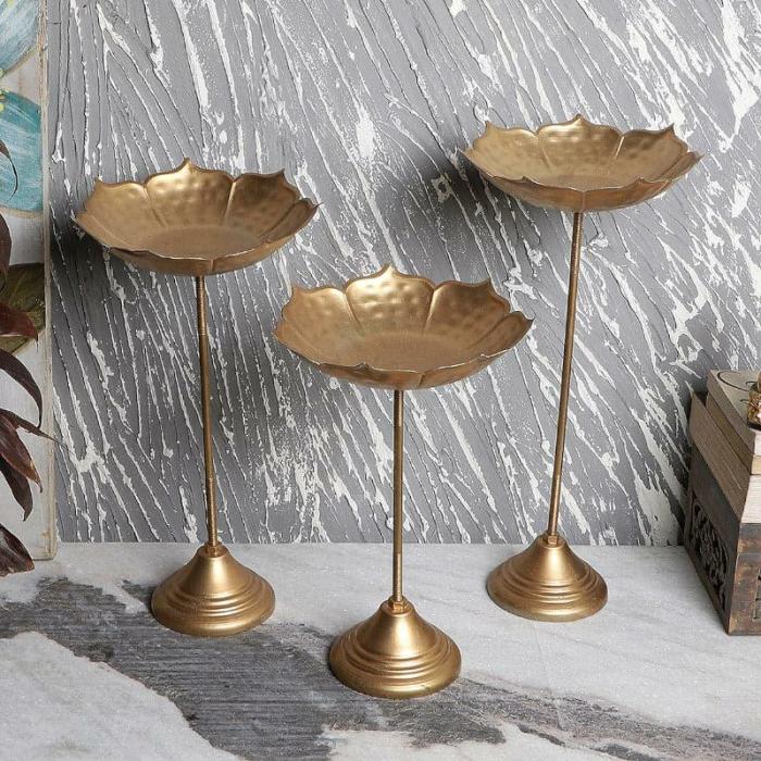 Gerjona Sama Urli – Set Of Three  |   Showpieces Showpieces Gold