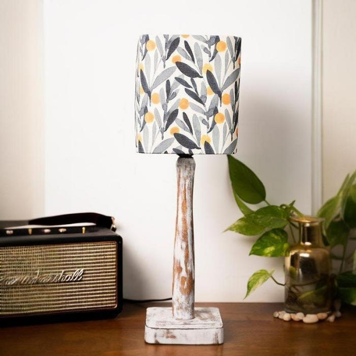 Glamour With Distress Stand Table Lamp  |   Table Lamps Lamps & Lighting Black, White