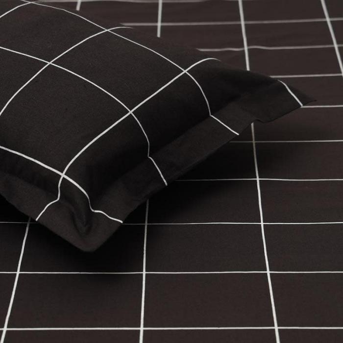 Goth Checks Bedsheet  |   Geometric Bedsheets Bedsheets Black