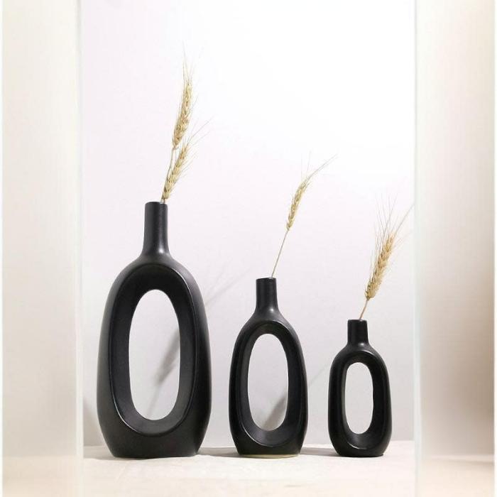 Gunnen Vases – Set Of Three  |   Vases Showpieces, Vases & Accent Bowls Black