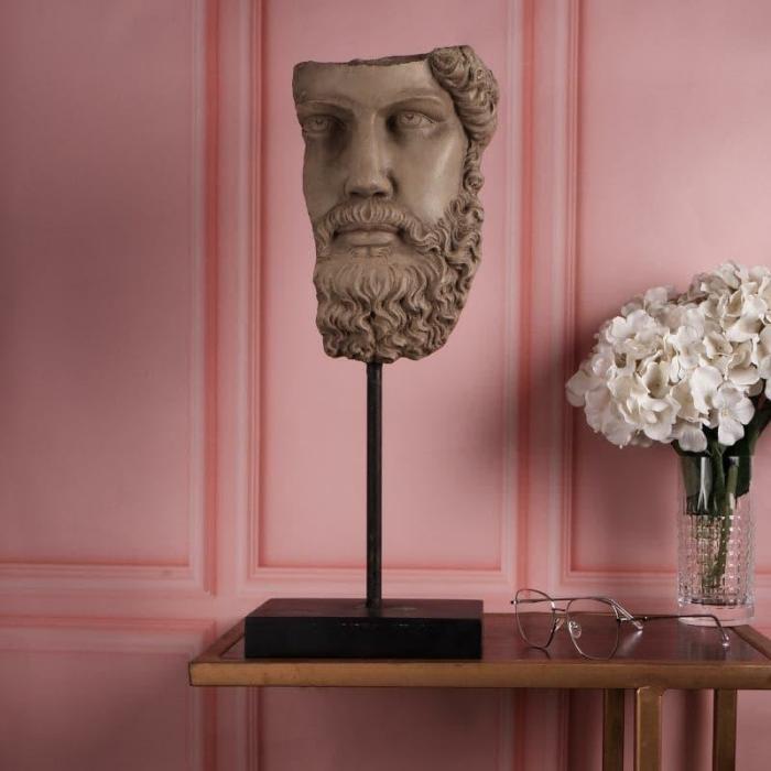 Hellenistic Male Head Sculpture Showpiece  |   Showpieces Showpieces Beige