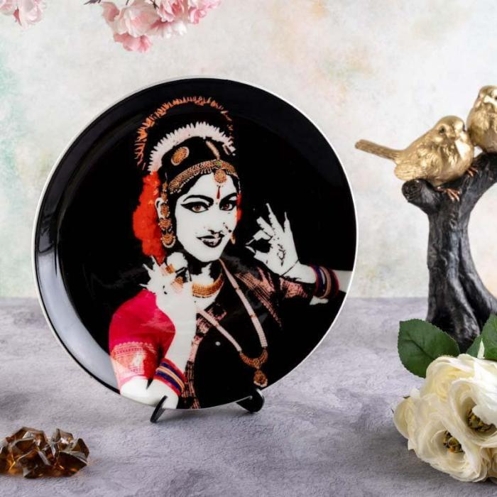 Kuchipudi Dance Of India  |   Wall Plates Wall Decor Black, White