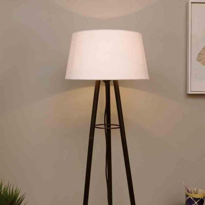 Mudita Floor Lamp  |   Floor Lamps Floor Lamps Black, White