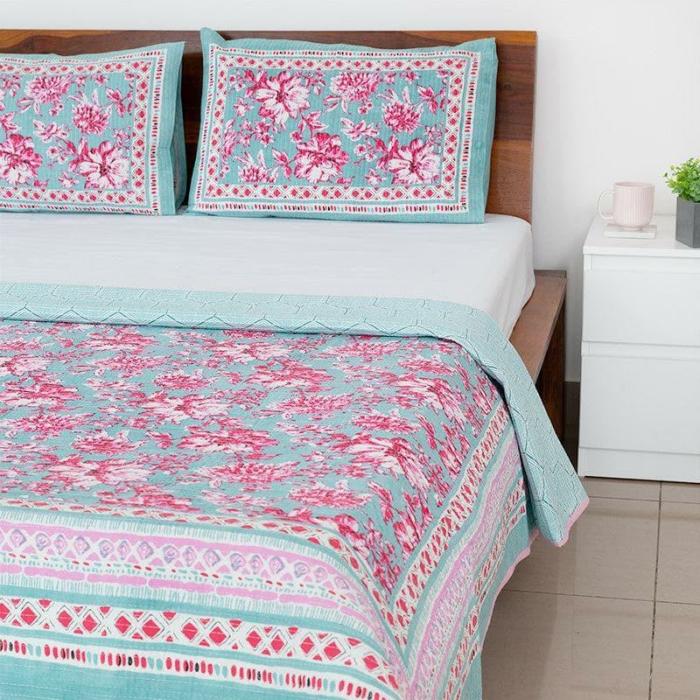 Pankhuri Mosaic Razai  |   Dohars, Razai & Blankets Bedding Blue, Pink