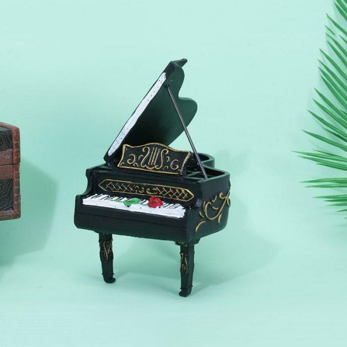 Piano Past Table Accent  |   Showpieces Showpieces Black