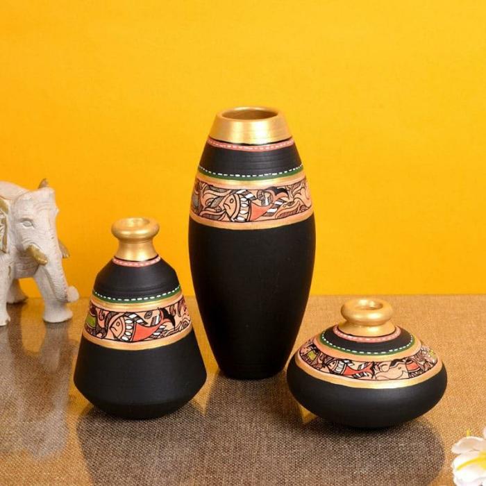 Poshell Tribal Terracotta Vase – Set Of Three  |   Vases Showpieces, Vases & Accent Bowls Black