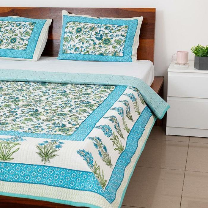 Pushp Kala Floral Razai  |   Dohars, Razai & Blankets Bedding Dohars, Razai & Blankets