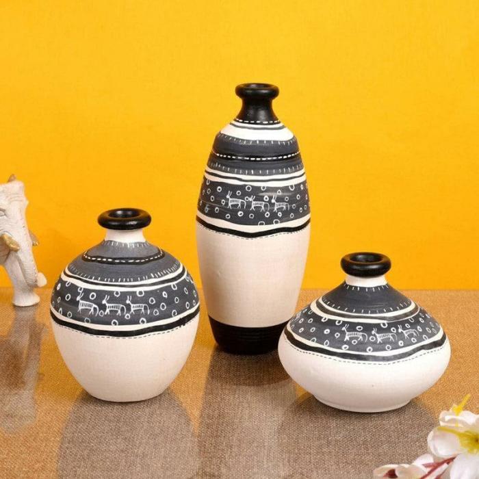 Sasha Terracotta Vase – Set Of Three  |   Vases Showpieces, Vases & Accent Bowls Black, White