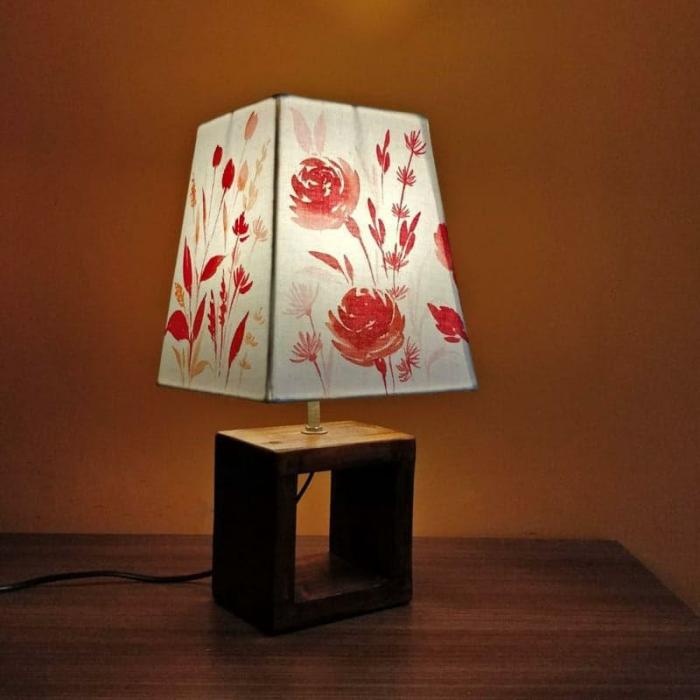 Scarlet Blossom Table Lamp  |   Table Lamps Lamps & Lighting Multicolor