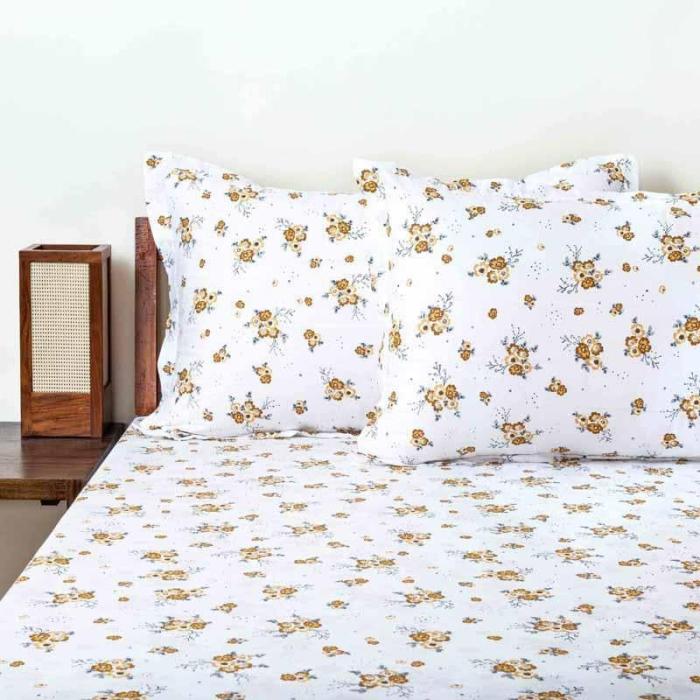 Scattered Blooms Bedsheet  |   Floral Bedsheets Bedsheets Floral Bedsheets