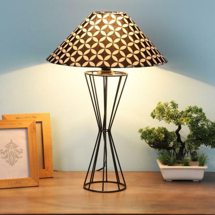 Tatania Briar Table Lamp  |   Table Lamps Lamps & Lighting Black, White