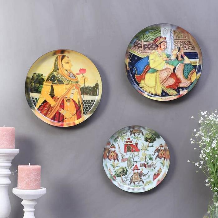 The Royal Kingdom Wall Plate – Set Of Three  |   Wall Plates Wall Decor Multicolor